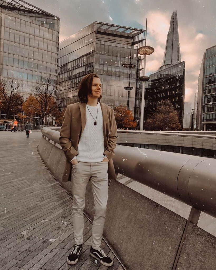London Long Hair Men Style Fashion