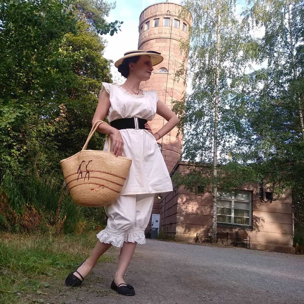 Lovely Vintage White Victorian Dress