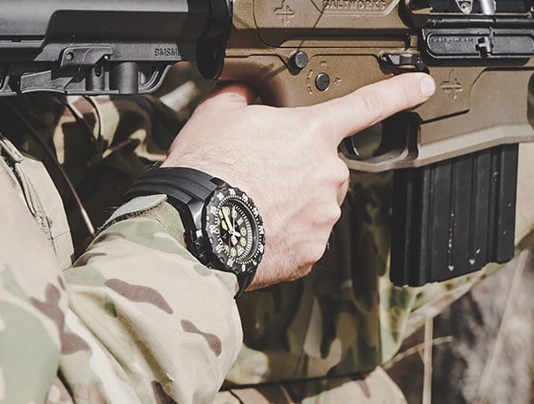 Luminox Scott Cassell Deep Dive Special Edition 1526 Watch For Men Review