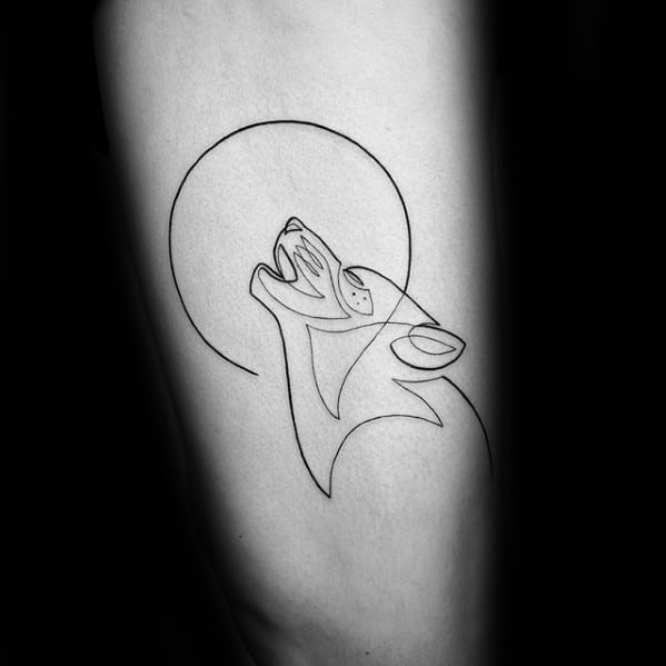 Male Cool Wolf Howling At The Moon Outline Tattoo Ideas