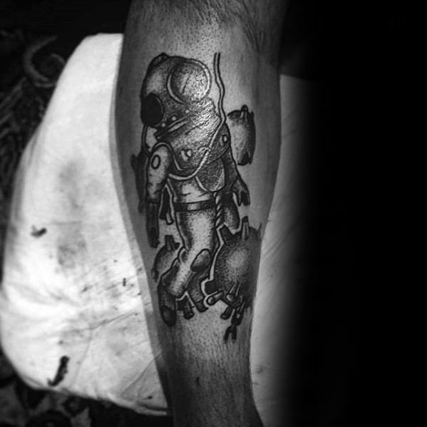 Male Diver Tattoo Ideas On Leg