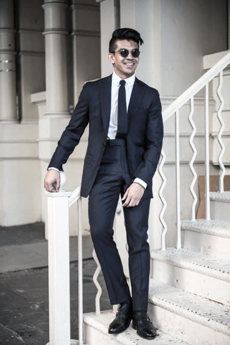 Male Fashion Ideas With Navy Blue Suit Black Shoes Style