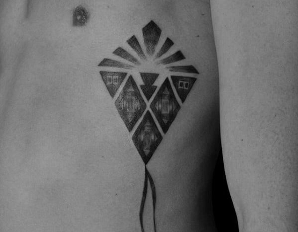 Male Geometric Tribal Rib Cage Side Tattoo With Kite Design