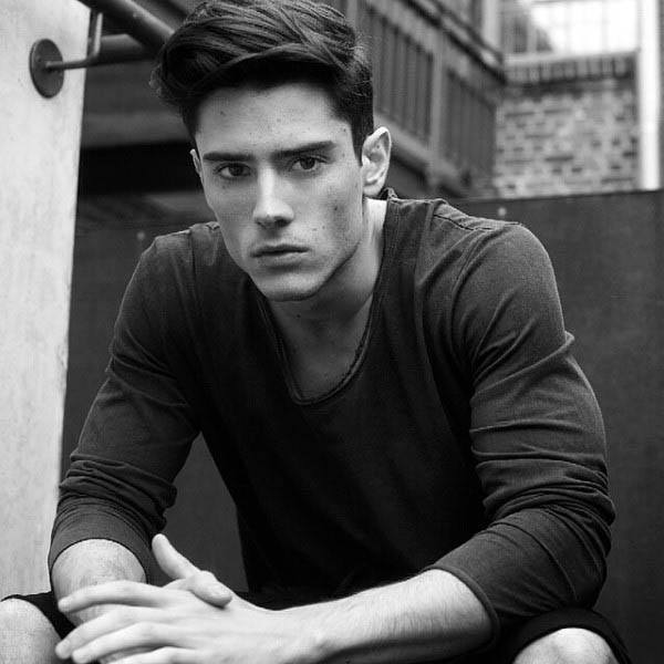 Manly Male Hairstyle For Medium Long Hair