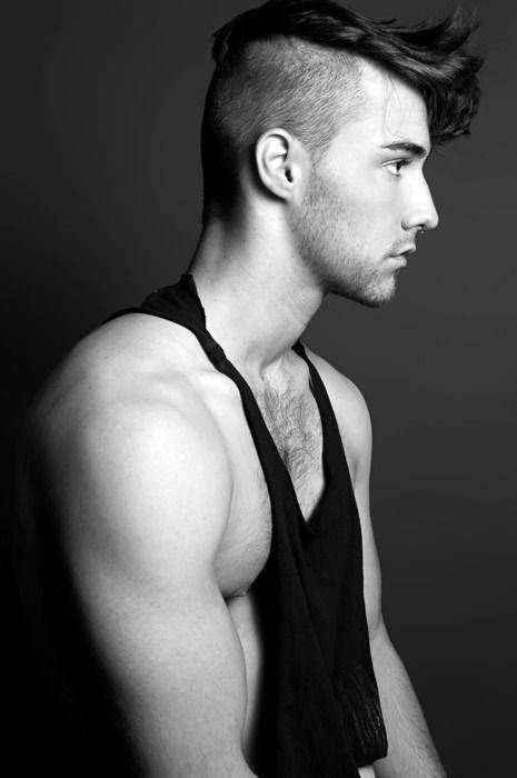 Manly Short Haircuts For Men With Thick Hair