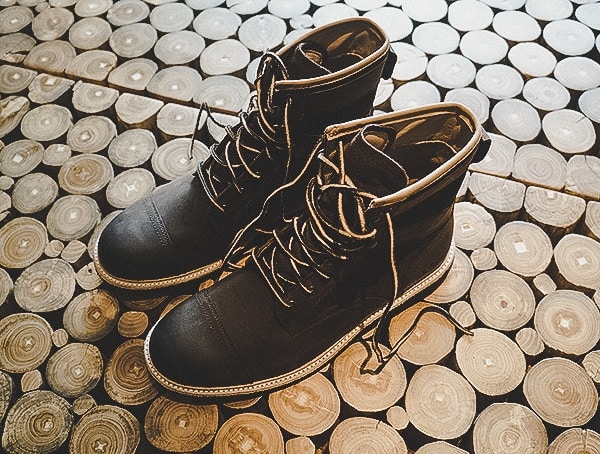 Masculine Leather Mens Boots Ugg Magnusson