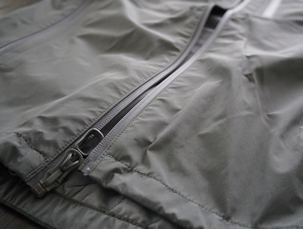 Mens Beyond Clothing K6 Arx Rain Jacket Center Zipper Open