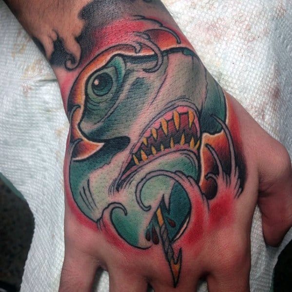 mens-cool-neo-traditional-shark-tattoo-ideas