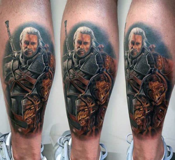 Realistic color tattoo of Geralt in full armor on the calf, featuring intricate detail and a dark background for a powerful effect.