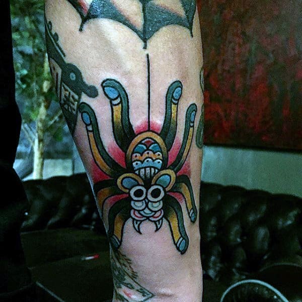 Mens Fantastic Spider Tattoos On Legs