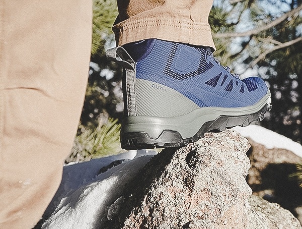 Mens Gore Tex Salomon Outline Mid Hiking Shoes Review