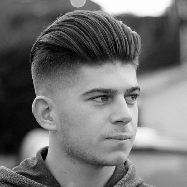 Mens Haircut Taper Fade Quiff