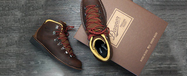 Mens Hiking Danner Mountain Pass Mink Oil Boots Review