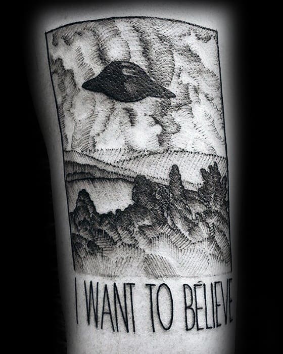 Mens I Want To Believe Flying Alien Spaceship In Sky Poster Arm Tattoo Ideas