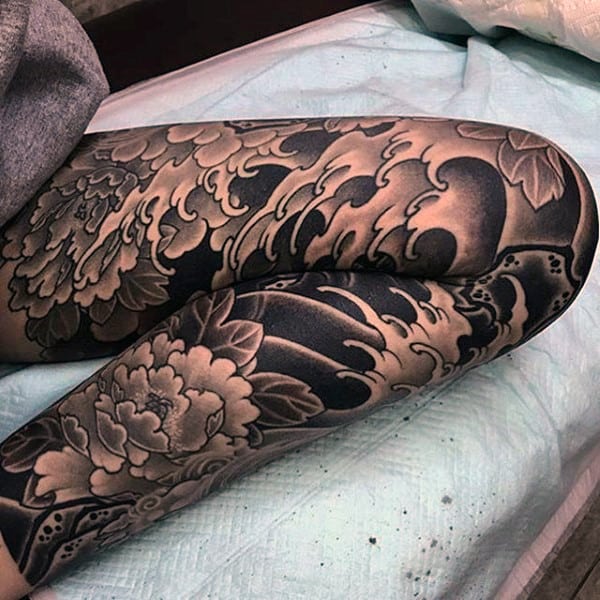 Mens Japanese Waves Knee Tattoo Ideas