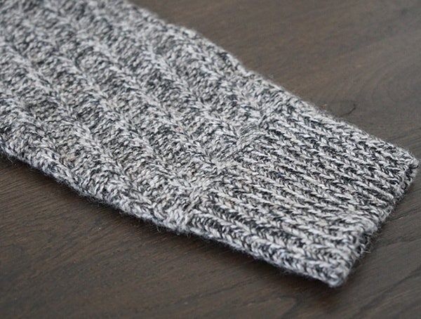 Mens Kinross Cashmere Marled Cable Full Zip Cardi Sleeve Cuff Detail