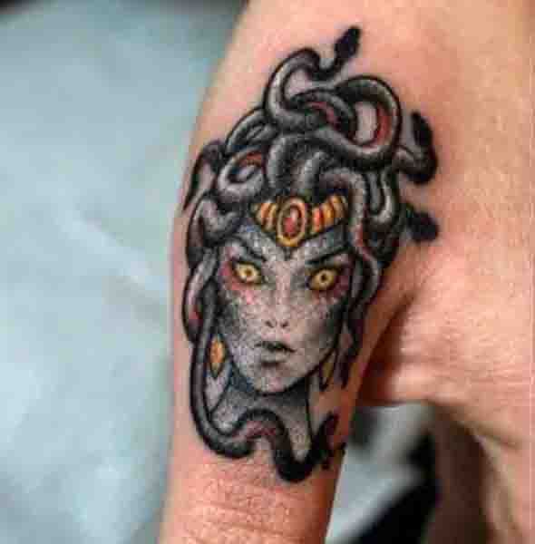 Mens Medusa Tattoo Design On Fingers