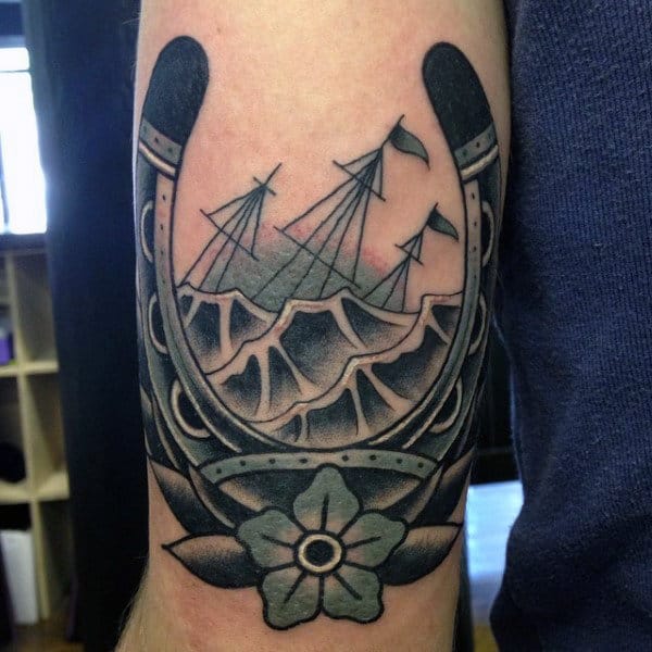 Mens Nautical Horseshoe Old School Arm Tattoo