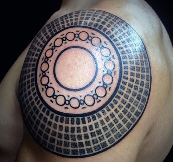 Mens Perfect Circle Geometric Shoulder Tattoo