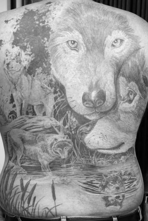 Mens Realistic Shaded Full Back Wolf Tattoo Design Inspiration
