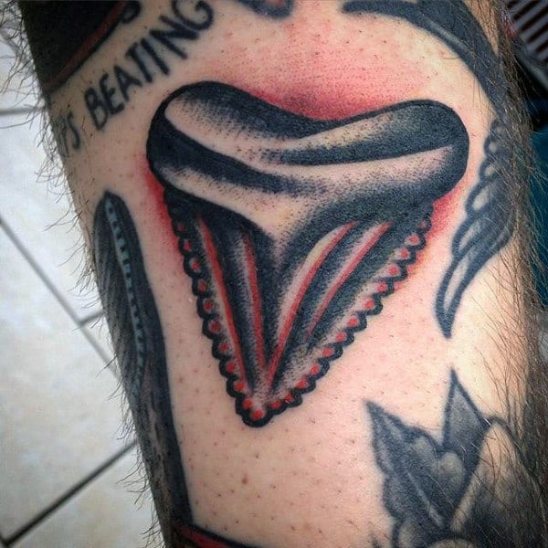 Mens Red And Black Ink Traditional Shark Tooth Tattoo Design On Arm