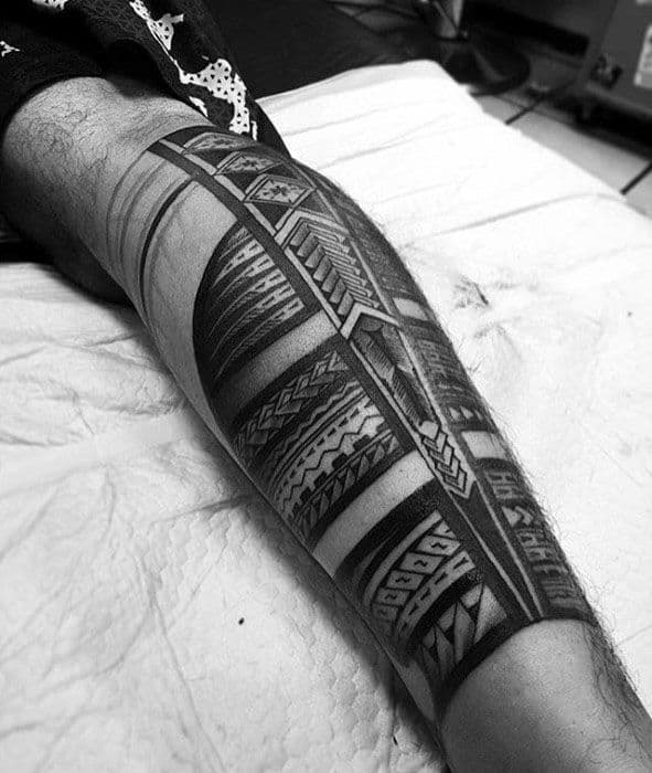 Mens Repeating Pattern Polynesian Tribal Back Of Leg Tattoo Ideas
