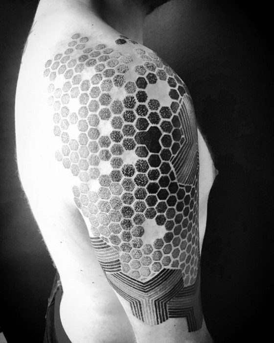 Mens Shoulder Grey Black Honeycomb Tattoo