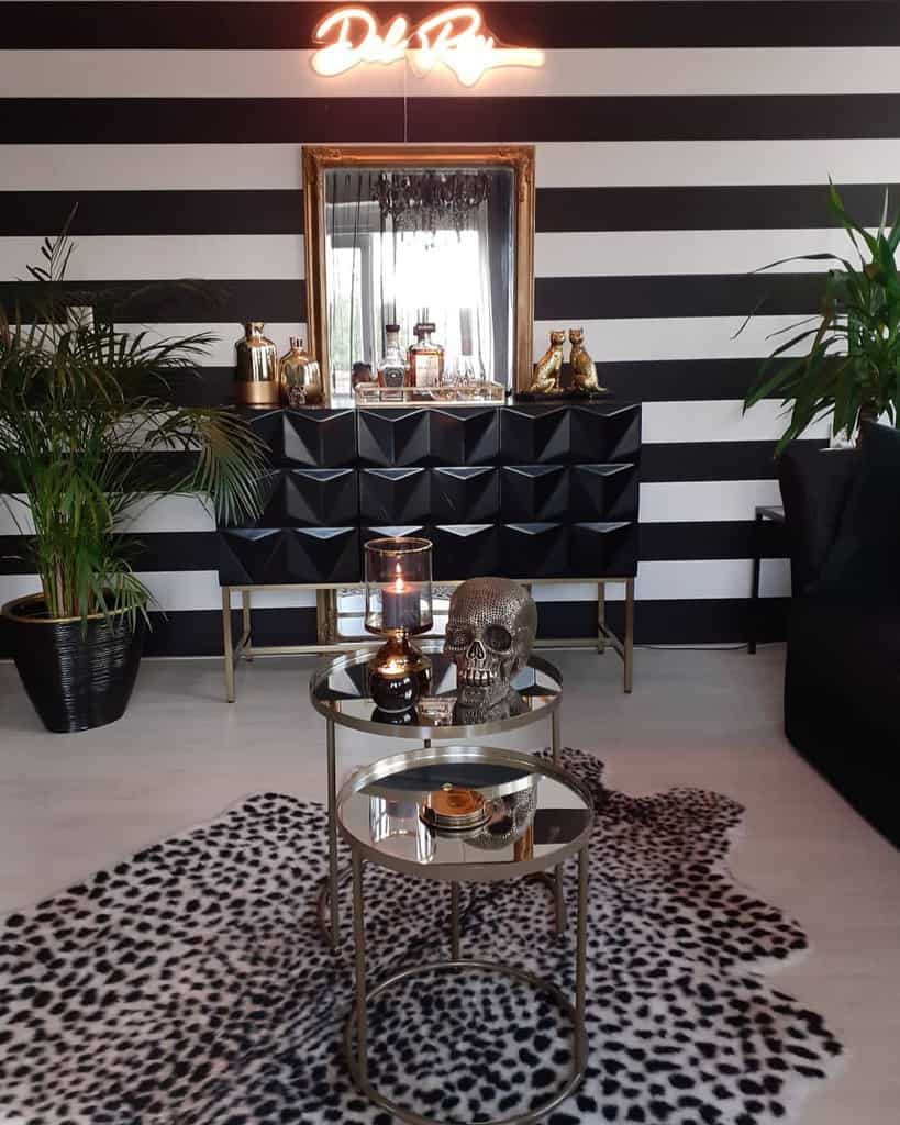 luxury mini liquor cabinet