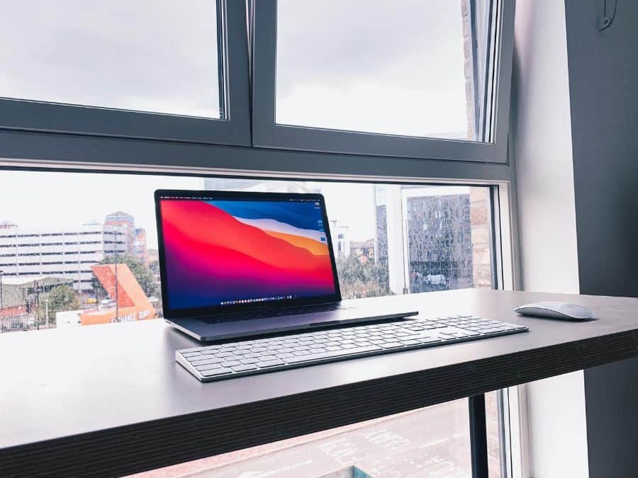 minimalist desk setup imac