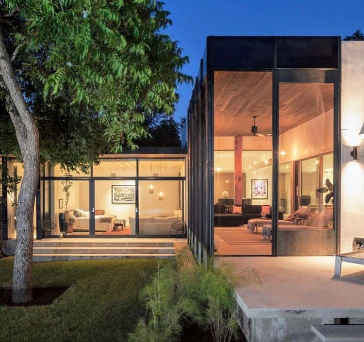 full-length screen window