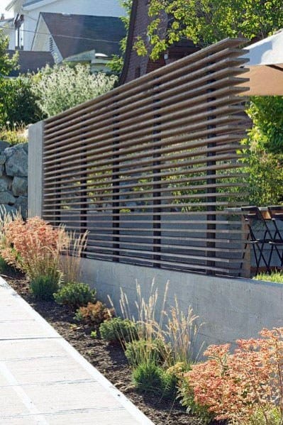 stacked horizontal fence