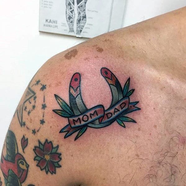 Mom And Dad Horseshoe Mens Traditional Shoulder Tattoo