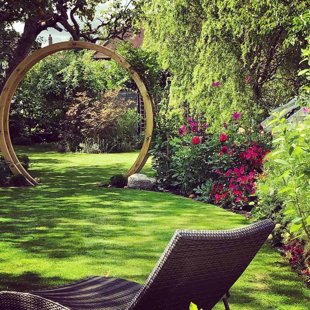 thin wood moo gate large garden wicker sun lounge