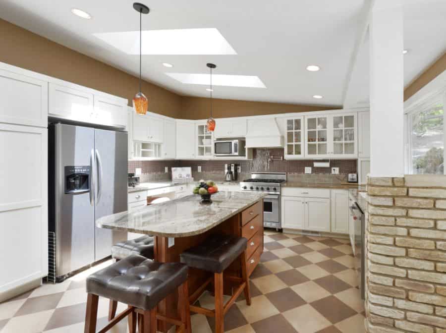 white cabinet kitchen country style