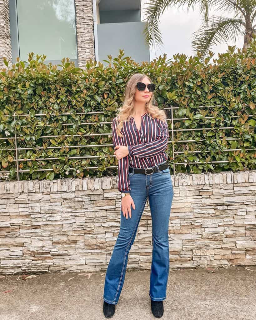 nice stripe long sleeve re blue top denim pants with cool shades