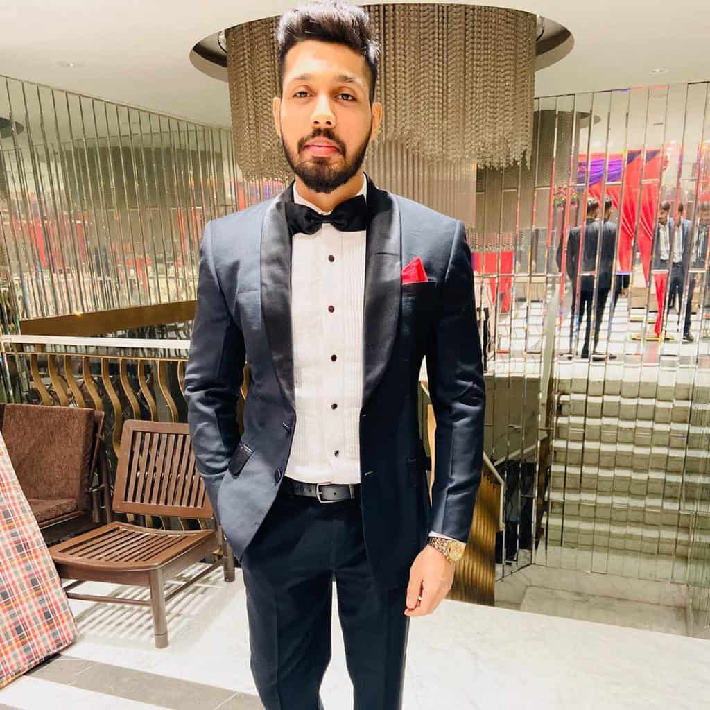 Nextluxfashion 20200529 Prince Makad 20200517 Emaviv