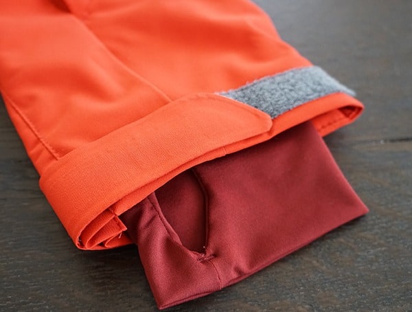 Obermeyer Kodiak Mens Skiing Jacket Cuffs With Thumb Loop