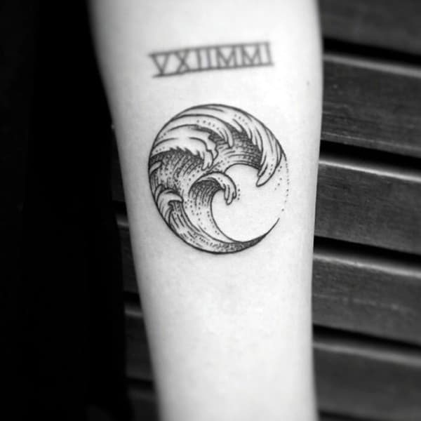 Ocean Wave Circle Inner Forearm Tattoos For Gentlemen