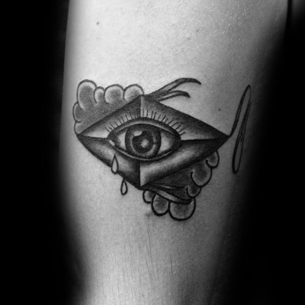 Old School Traditional Amazing Mens Kite Eye Leg Tattoo Designs