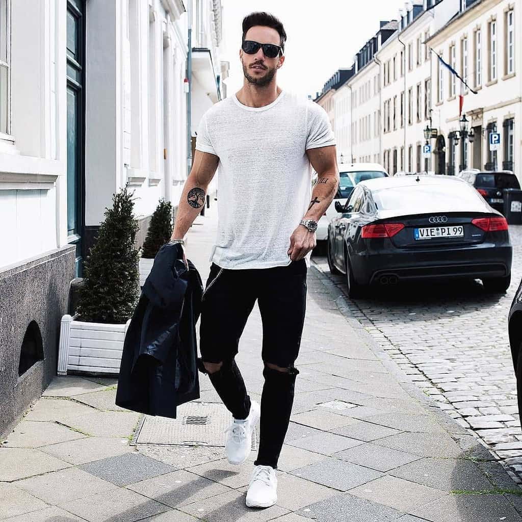 Old Style White Shirt Black Pants Street Wear Style