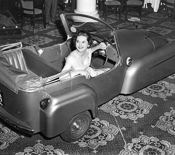 Open Top Strange Vintage Futuristic Cars