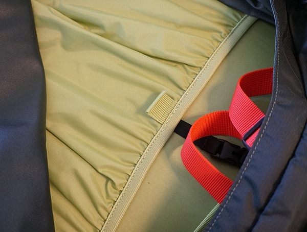 Osprey Aether Ag 85 Review Interior Side Zipper Open