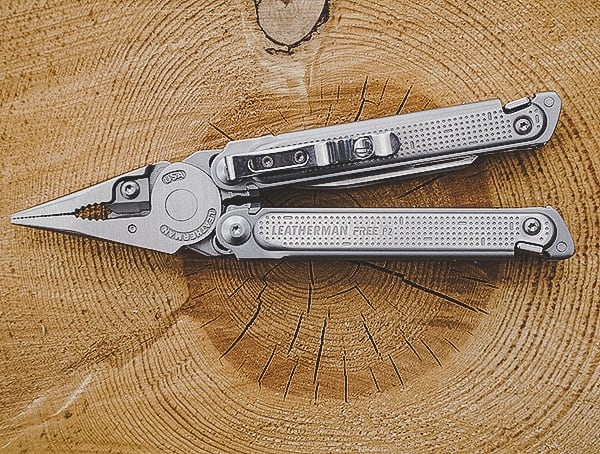 Outdoor Field Test Leatherman Free P2 Stainless Steel Multi Tool