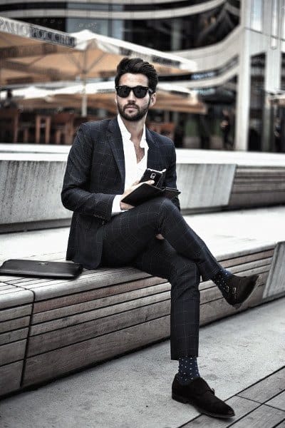 Outfit Ideas For Gentlemen Navy Blue Suit Style