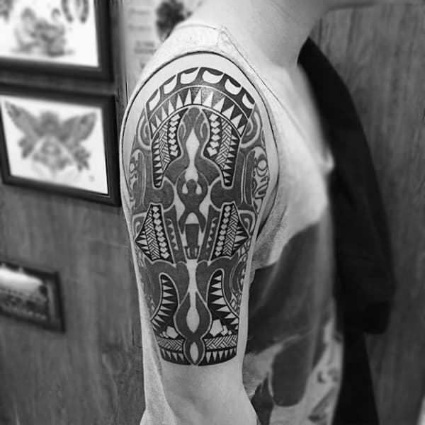Pattern Tribal Maori Guys Tattoos On Upper Arm