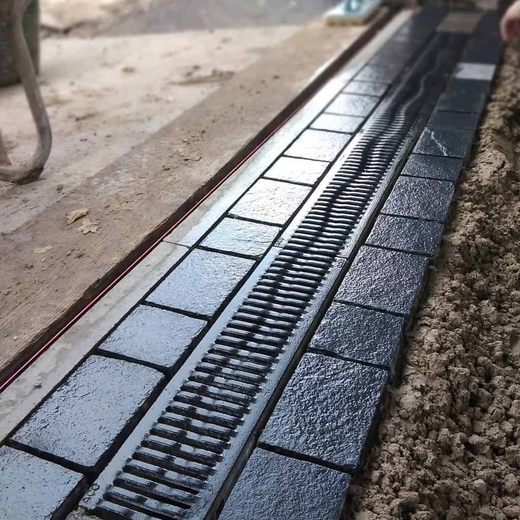 black pattern paver garden edging