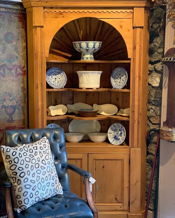 pine with shell interior corner cupboards curio cabinets 