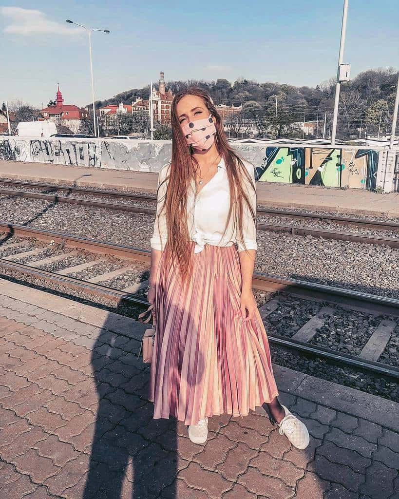 Pink Dress Creative Facemask Outfit For Women