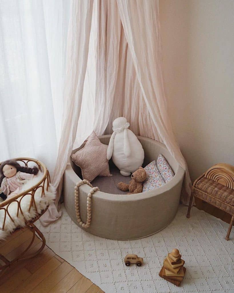 small baby playpen with toys