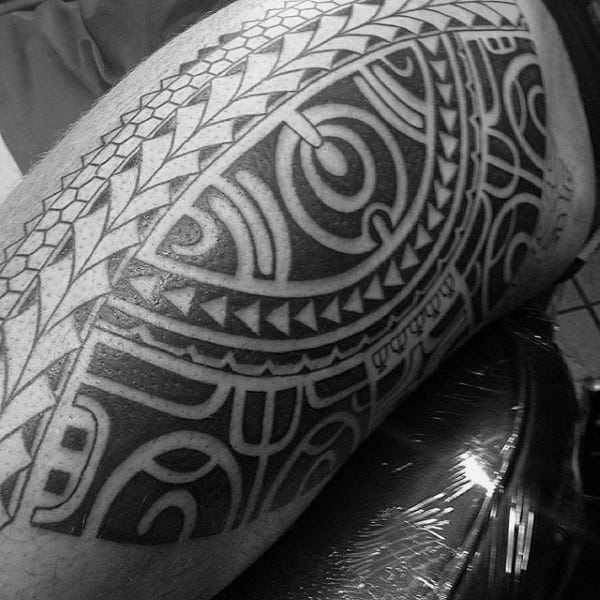 Polynesian Male Thigh Black Ink Tattoo Designs